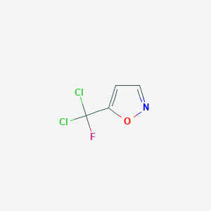 molecular formula C4H2Cl2FNO B049495 5-[Dichloro(fluoro)methyl]-1,2-oxazole CAS No. 116584-44-2