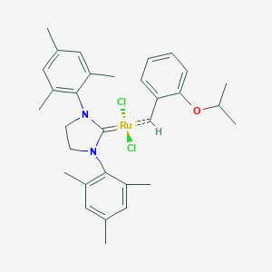 molecular formula C31H38Cl2N2ORu B051359 (1,3-Dimesitylimidazolidin-2-ylidene)(2-isopropoxybenzylidene)ruthenium(VI) chloride CAS No. 301224-40-8