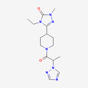 molecular formula C15H23N7O2 B5340950 4-ethyl-2-methyl-5-{1-[2-(1H-1,2,4-triazol-1-yl)propanoyl]piperidin-4-yl}-2,4-dihydro-3H-1,2,4-triazol-3-one 