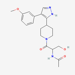molecular formula C20H26N4O4 B5420624 N-[3-hydroxy-1-[4-[4-(3-methoxyphenyl)-1H-pyrazol-5-yl]piperidin-1-yl]-1-oxopropan-2-yl]acetamide 