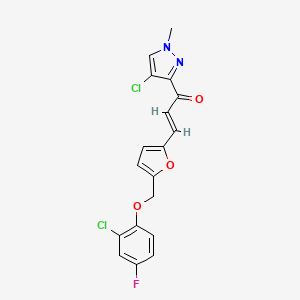 molecular formula C18H13Cl2FN2O3 B5435397 (E)-3-{5-[(2-CHLORO-4-FLUOROPHENOXY)METHYL]-2-FURYL}-1-(4-CHLORO-1-METHYL-1H-PYRAZOL-3-YL)-2-PROPEN-1-ONE 