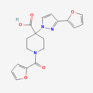 molecular formula C18H17N3O5 B5501509 1-(2-furoyl)-4-[3-(2-furyl)-1H-pyrazol-1-yl]piperidine-4-carboxylic acid 
