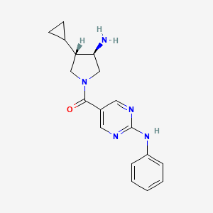 molecular formula C18H21N5O B5514771 [(3R,4S)-3-amino-4-cyclopropylpyrrolidin-1-yl]-(2-anilinopyrimidin-5-yl)methanone 