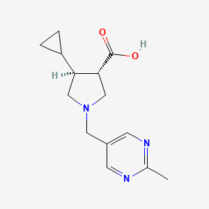 molecular formula C14H19N3O2 B5517958 (3S,4S)-4-cyclopropyl-1-[(2-methylpyrimidin-5-yl)methyl]pyrrolidine-3-carboxylic acid 
