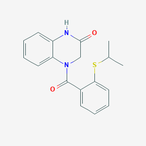 molecular formula C18H18N2O2S B5518968 4-{[2-(propan-2-ylsulfanyl)phenyl]carbonyl}-3,4-dihydroquinoxalin-2(1H)-one 
