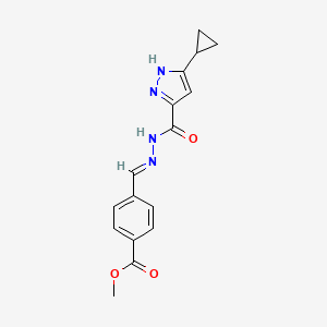 molecular formula C16H16N4O3 B5546677 methyl 4-[(E)-{2-[(3-cyclopropyl-1H-pyrazol-5-yl)carbonyl]hydrazinylidene}methyl]benzoate 
