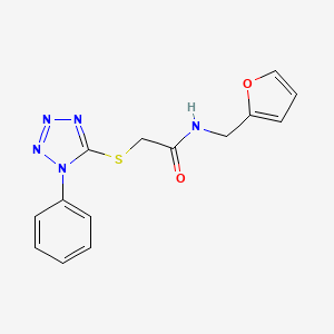 molecular formula C14H13N5O2S B5547610 N-Furan-2-ylmethyl-2-(1-phenyl-1H-tetrazol-5-ylsulfanyl)-acetamide 