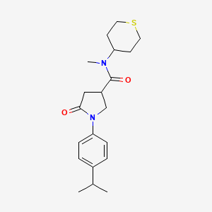 molecular formula C20H28N2O2S B5548712 1-(4-isopropylphenyl)-N-methyl-5-oxo-N-(tetrahydro-2H-thiopyran-4-yl)-3-pyrrolidinecarboxamide 