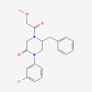 molecular formula C20H21ClN2O3 B5549974 5-benzyl-1-(3-chlorophenyl)-4-(methoxyacetyl)-2-piperazinone 