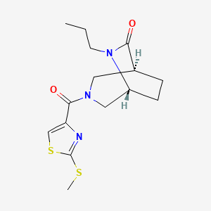 molecular formula C15H21N3O2S2 B5550523 (1S,5R)-3-(2-methylsulfanyl-1,3-thiazole-4-carbonyl)-6-propyl-3,6-diazabicyclo[3.2.2]nonan-7-one 
