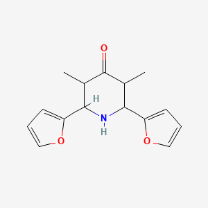 molecular formula C15H17NO3 B5559131 2,6-Di(furan-2-yl)-3,5-dimethylpiperidin-4-one 