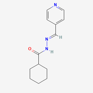 molecular formula C13H17N3O B5562775 N-[(E)-4-Pyridylmethyleneamino]cyclohexanecarboxamide 
