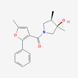 molecular formula C18H21NO3 B5563272 [(3R,4R)-3-hydroxy-3,4-dimethylpyrrolidin-1-yl]-(5-methyl-2-phenylfuran-3-yl)methanone 