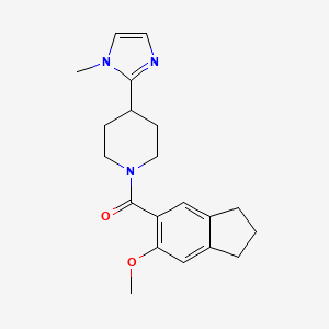 molecular formula C20H25N3O2 B5573755 1-[(6-methoxy-2,3-dihydro-1H-inden-5-yl)carbonyl]-4-(1-methyl-1H-imidazol-2-yl)piperidine 