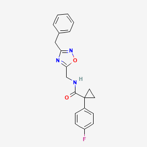 molecular formula C20H18FN3O2 B5575677 N-[(3-benzyl-1,2,4-oxadiazol-5-yl)methyl]-1-(4-fluorophenyl)cyclopropanecarboxamide 