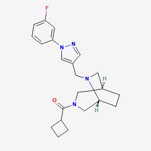 molecular formula C22H27FN4O B5587232 cyclobutyl-[(1R,5R)-6-[[1-(3-fluorophenyl)pyrazol-4-yl]methyl]-3,6-diazabicyclo[3.2.2]nonan-3-yl]methanone 