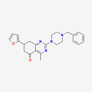 molecular formula C24H26N4O2 B5597815 2-(4-benzylpiperazin-1-yl)-7-(furan-2-yl)-4-methyl-7,8-dihydroquinazolin-5(6H)-one 