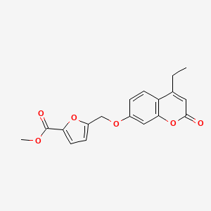 molecular formula C18H16O6 B5618012 methyl 5-(((4-ethyl-2-oxo-2H-chromen-7-yl)oxy)methyl)furan-2-carboxylate 