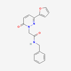 molecular formula C17H15N3O3 B5621984 N-benzyl-2-(3-(furan-2-yl)-6-oxopyridazin-1(6H)-yl)acetamide 