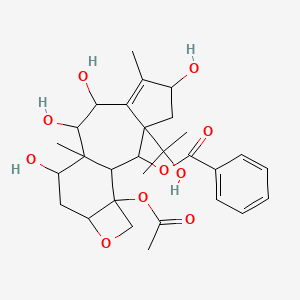 7,13-Dideacetyl-9,10-didebenzoyltaxchinin C