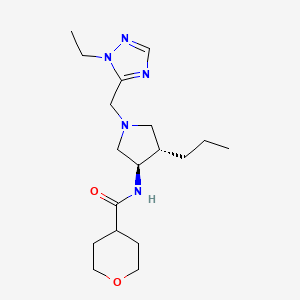 molecular formula C18H31N5O2 B5642119 N-[(3R,4S)-1-[(2-ethyl-1,2,4-triazol-3-yl)methyl]-4-propylpyrrolidin-3-yl]oxane-4-carboxamide 