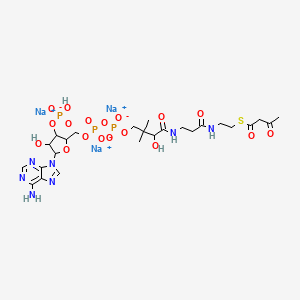 Trisodium;[5-(6-aminopurin-9-yl)-4-hydroxy-2-[[[[3-hydroxy-2,2-dimethyl-4-oxo-4-[[3-oxo-3-[2-(3-oxobutanoylsulfanyl)ethylamino]propyl]amino]butoxy]-oxidophosphoryl]oxy-oxidophosphoryl]oxymethyl]oxolan-3-yl] hydrogen phosphate