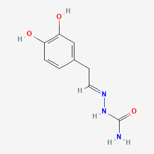 (2E)-2-[2-(3,4-Dihydroxyphenyl)ethylidene]hydrazinecarboxamide
