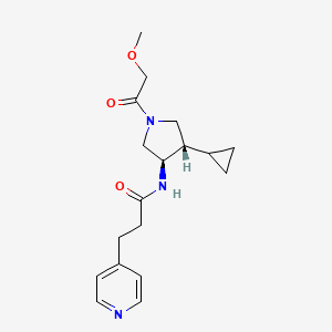 molecular formula C18H25N3O3 B5651371 N-[(3R,4S)-4-cyclopropyl-1-(2-methoxyacetyl)pyrrolidin-3-yl]-3-pyridin-4-ylpropanamide 