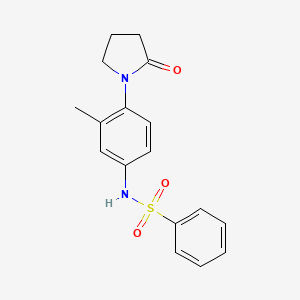molecular formula C17H18N2O3S B5651588 N-[3-methyl-4-(2-oxopyrrolidin-1-yl)phenyl]benzenesulfonamide 