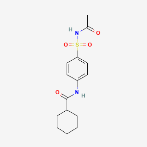 molecular formula C15H20N2O4S B5653360 N-{4-[(acetylamino)sulfonyl]phenyl}cyclohexanecarboxamide 