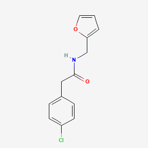 molecular formula C13H12ClNO2 B5653696 2-(4-chlorophenyl)-N-(furan-2-ylmethyl)acetamide 