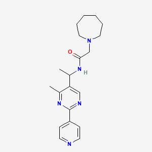 molecular formula C20H27N5O B5658441 2-(azepan-1-yl)-N-[1-(4-methyl-2-pyridin-4-ylpyrimidin-5-yl)ethyl]acetamide 