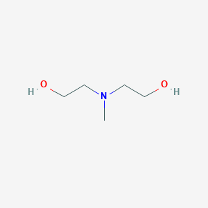 molecular formula C5H13O2N<br>CH3N(C2H4OH)2<br>C5H13NO2 B056640 N-Methyldiethanolamine CAS No. 105-59-9