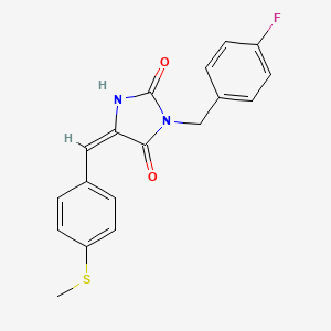 molecular formula C18H15FN2O2S B5672031 (5E)-3-(4-fluorobenzyl)-5-[4-(methylsulfanyl)benzylidene]imidazolidine-2,4-dione 