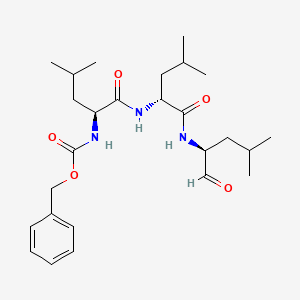 Benzyl n-[(2s)-4-methyl-1-[[(2r)-4-methyl-1-[[(2s)-4-methyl-1-oxopentan-2-yl]amino]-1-oxopentan-2-yl]amino]-1-oxopentan-2-yl]carbamate