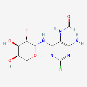 molecular formula C10H13ClFN5O4 B570457 N-[4-Amino-2-chloro-6-[[(2R,3S,4R,5R)-3-fluoro-4,5-dihydroxyoxan-2-yl]amino]pyrimidin-5-yl]formamide CAS No. 1140251-33-7