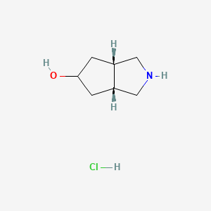 molecular formula C7H14ClNO B572683 (3aR,5r,6aS)-octahydrocyclopenta[c]pyrrol-5-ol hydrochloride CAS No. 1256240-40-0