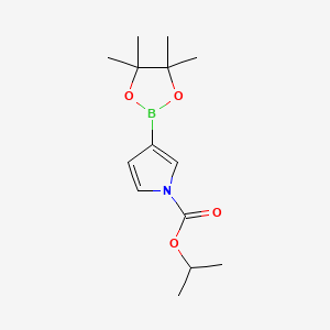 B582159 Isopropyl 3-(4,4,5,5-tetramethyl-1,3,2-dioxaborolan-2-YL)-1H-pyrrole-1-carboxylate CAS No. 1256360-07-2