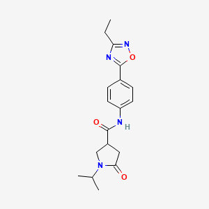 molecular formula C18H22N4O3 B5963348 N-(4-(3-Ethyl-1,2,4-oxadiazol-5-yl)phenyl)-1-isopropyl-5-oxopyrrolidine-3-carboxamide 