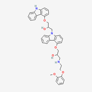 molecular formula C39H39N3O6 B600938 1-(9H-Carbazol-4-yloxy)-3-(4-(2-hydroxy-3-((2-(2-methoxyphenoxy)ethyl)amino)propoxy)-9H-carbazol-9-yl)propan-2-ol CAS No. 1391052-16-6