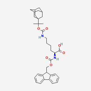(2S)-6-[2-(1-adamantyl)propan-2-yloxycarbonylamino]-2-(9H-fluoren-9-ylmethoxycarbonylamino)hexanoic acid