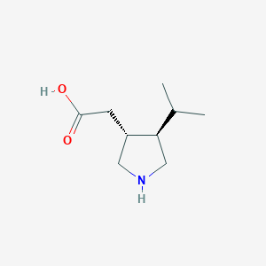 molecular formula C9H17NO2 B061357 2-((3R,4R)-4-Isopropylpyrrolidin-3-yl)acetic acid CAS No. 194019-65-3