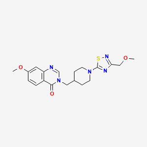 7-methoxy-3-({1-[3-(methoxymethyl)-1,2,4-thiadiazol-5-yl]piperidin-4-yl}methyl)-3,4-dihydroquinazolin-4-one