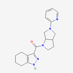 molecular formula C19H23N5O B6440454 3-[5-(pyridin-2-yl)-octahydropyrrolo[2,3-c]pyrrole-1-carbonyl]-4,5,6,7-tetrahydro-1H-indazole CAS No. 2548980-95-4