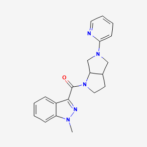 molecular formula C20H21N5O B6452250 1-methyl-3-[5-(pyridin-2-yl)-octahydropyrrolo[2,3-c]pyrrole-1-carbonyl]-1H-indazole CAS No. 2549054-11-5