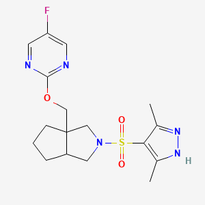 molecular formula C17H22FN5O3S B6454331 2-({2-[(3,5-dimethyl-1H-pyrazol-4-yl)sulfonyl]-octahydrocyclopenta[c]pyrrol-3a-yl}methoxy)-5-fluoropyrimidine CAS No. 2548975-58-0