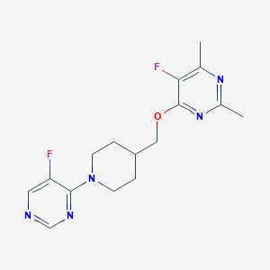 molecular formula C16H19F2N5O B6464233 5-fluoro-4-{[1-(5-fluoropyrimidin-4-yl)piperidin-4-yl]methoxy}-2,6-dimethylpyrimidine CAS No. 2640877-77-4