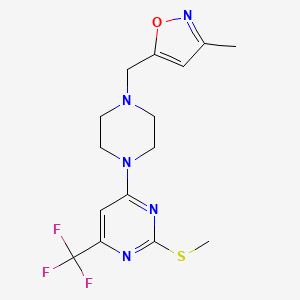 molecular formula C15H18F3N5OS B6464598 4-{4-[(3-methyl-1,2-oxazol-5-yl)methyl]piperazin-1-yl}-2-(methylsulfanyl)-6-(trifluoromethyl)pyrimidine CAS No. 2640886-07-1