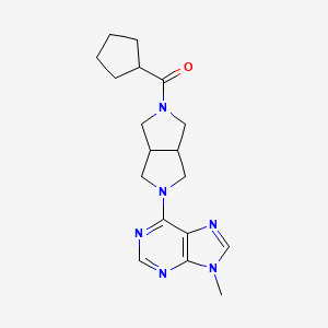 molecular formula C18H24N6O B6464613 6-{5-cyclopentanecarbonyl-octahydropyrrolo[3,4-c]pyrrol-2-yl}-9-methyl-9H-purine CAS No. 2640889-51-4
