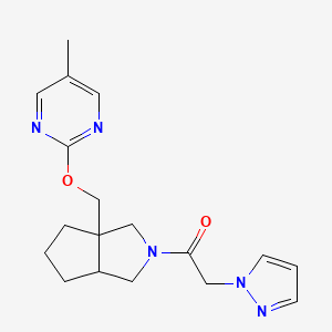 molecular formula C18H23N5O2 B6465276 1-(3a-{[(5-methylpyrimidin-2-yl)oxy]methyl}-octahydrocyclopenta[c]pyrrol-2-yl)-2-(1H-pyrazol-1-yl)ethan-1-one CAS No. 2640971-30-6
